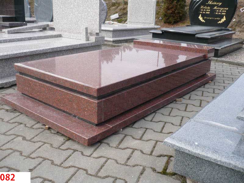 082